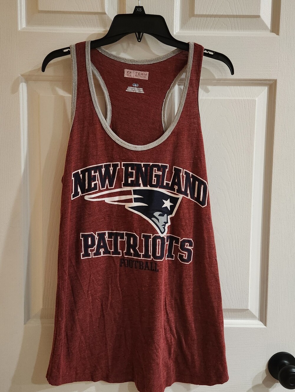 Women's NFL Team Apparel New England Patriots Tank Large  Football Racerback